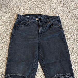 Black Distressed Women's American Eagle Jeans.